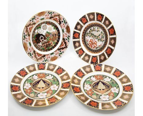 Four boxed Royal Crown Derby Christmas plates, Imari pattern with certificates&nbsp;&nbsp;