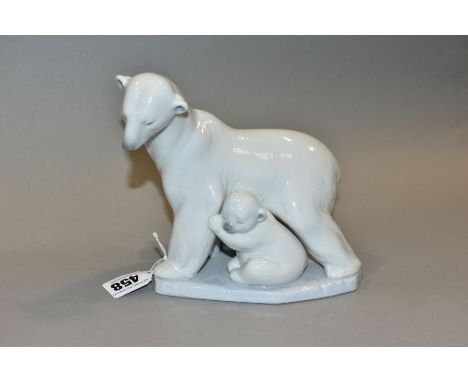 A LLADRO POLAR BEAR FIGURE GROUP, 'Arctic Family' No 6745, sculptor Juan Huerta 2000, retired 2013, height 16cm (Condition:- 