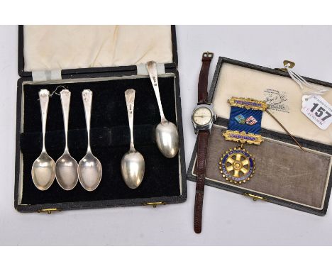 A CASED SET OF FIVE GEORGE VI SILVER COFFEE SPOONS, makers Cooper Brothers &amp; Sons Ltd, Sheffield 1946, 1.97ozt, 61.5 gram