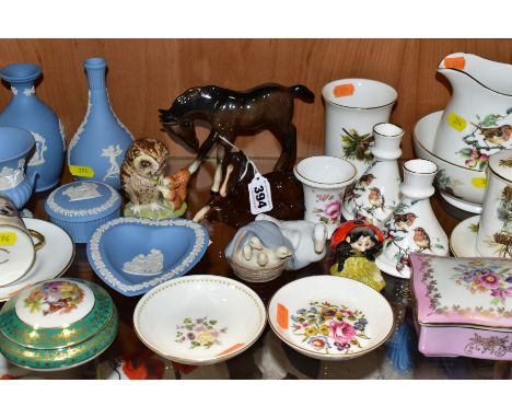 A GROUP OF CERAMICS, to include Beswick Foal (lying) No 915 and Foal (large, head down) No 947, both brown, a Lladro figure g