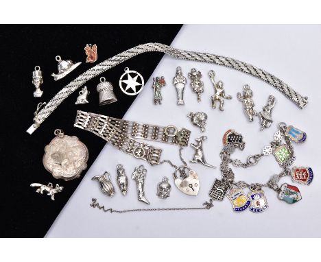 A BAG OF ASSORTED WHITE METAL JEWELLERY, to include a silver gate bracelet, fitted with a heart clasp hallmarked London, with