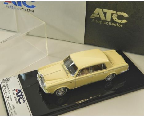 ATC ROLLS-ROYCE MODEL. An ATC 1/43 scale model of a 1965-1977 Silver Shadow. Mint with Perspex cover &amp; outer box.