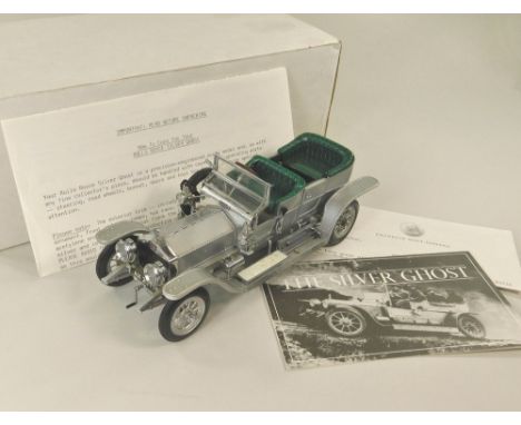 ROLLS-ROYCE MODEL. A Franklin Mint Silver Ghost 1/24 scale model. Mint with box &amp; inserts.