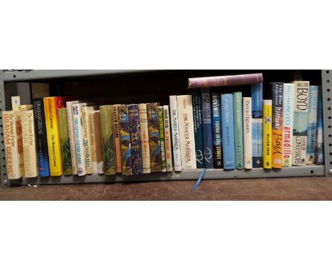 GRAHAM GREENE 19 TITLES ALL FIRSTS INCLUDING BURNT OUT CASE, OUR MAN ON HAVANA, THE QUIET AMERICAN, THE POTTING SHED, THE COM