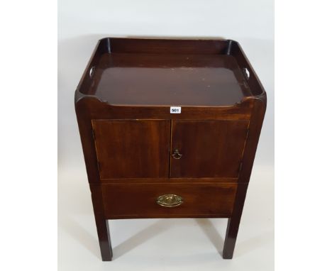 A GEORGE III MAHOGANY TRAY TOP COMMODE, enclosed by twin boxwood strung doors with pull out drawer, raised on square legs, 22