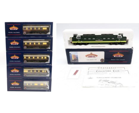 Bachmann Branch-Line Model Railways: a boxed 1:76/00-gauge Class 55 Deltic D9004 "Queen's Own Highlander" BR Green locomotive
