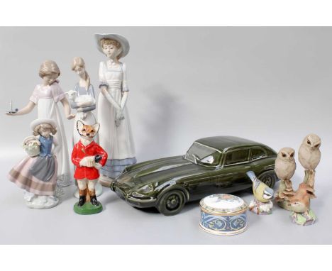 Border Fine Arts Bird Models, Nao Ladies, a Dartmouth car, etc (two trays)