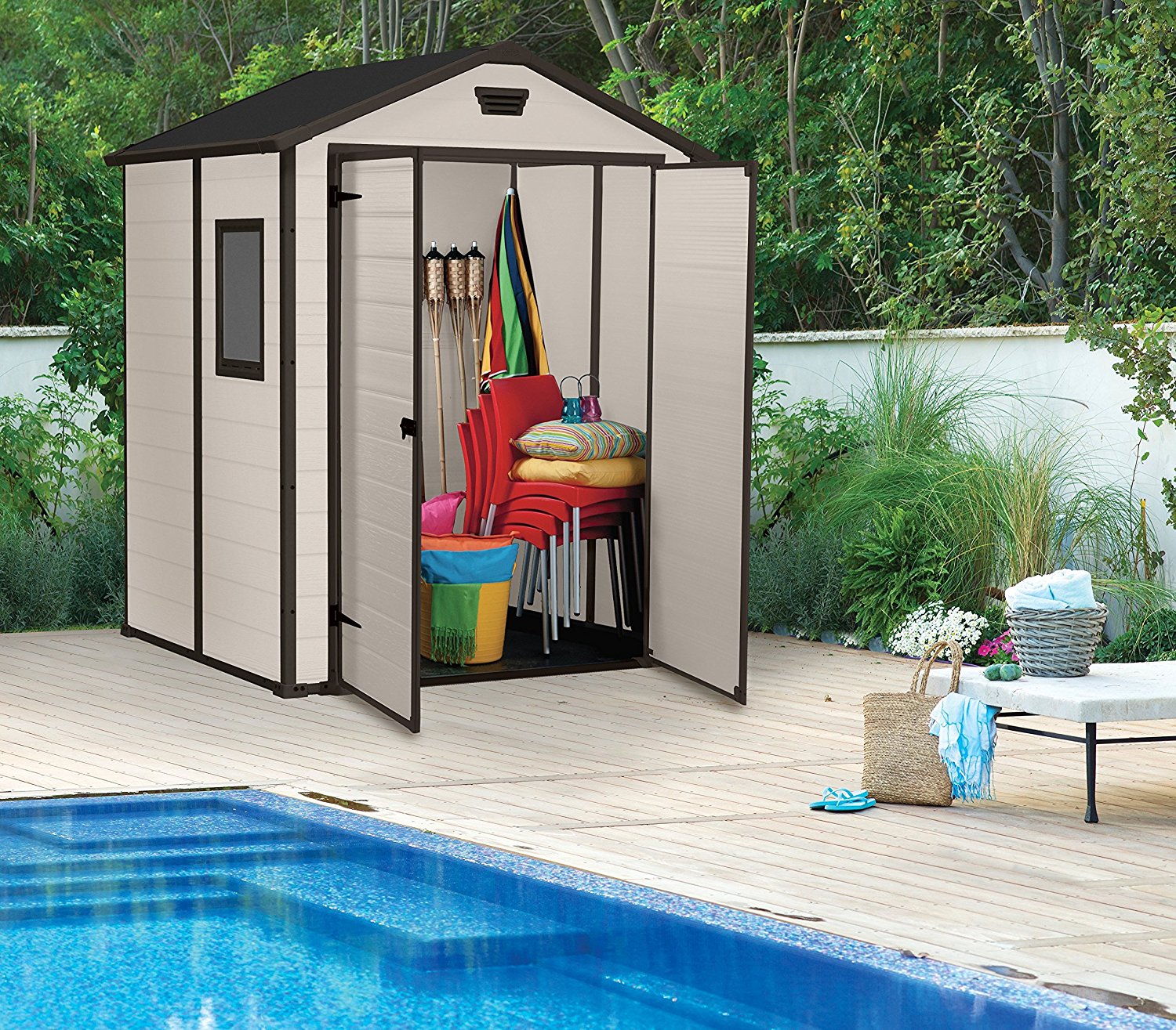 The Keter Manor 6X5 DD grey outdoor storage shed has a total surface of