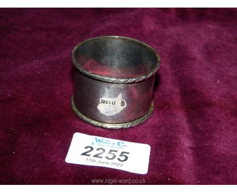 A silver Napkin ring, Birmingham 1907, makers Williams, Birmingham Ltd.