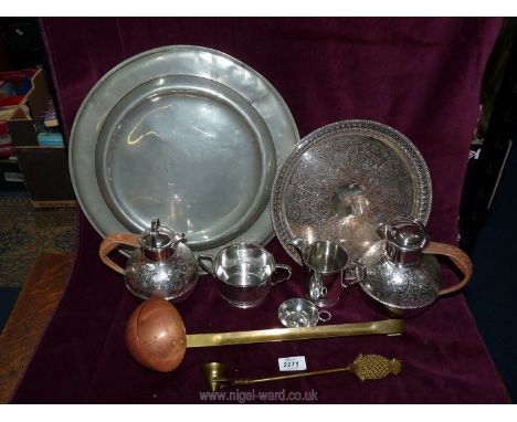 A small quantity of metals including pair of plated water jugs with wrapped handles, copper ladle, Walker &amp; Hall plated j