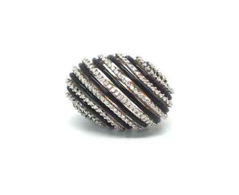 18ct Diamond and enamel Bombé fashion ring
