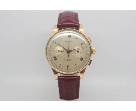 Vintage Chronographe Suisse, circular dial with two subsidiary chronograph dials, Roman numerals, outer tracks, 38mm 18ct cas