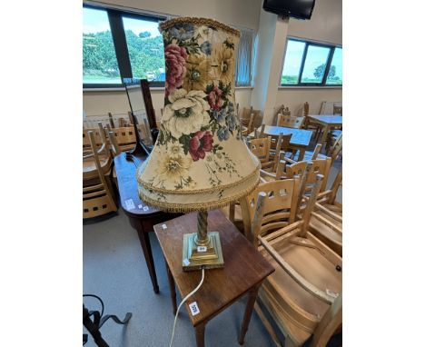 EDWARDIAN BRASS TABLE LAMP
