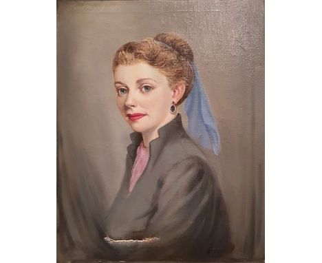 Tesse HeyeyOil on canvasPortrait of woman, signed and dated 1955 upper left (canvas damaged), 40cm x 50cmModern abstract prin