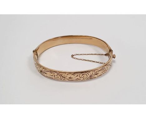 9ct gold bangle with safety chain, 15.2g (metal core, gold bonded, not solid gold) 