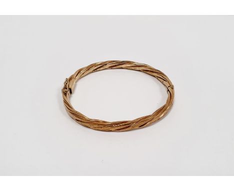 9ct gold ropetwist bangle, stamped 375, 17g 