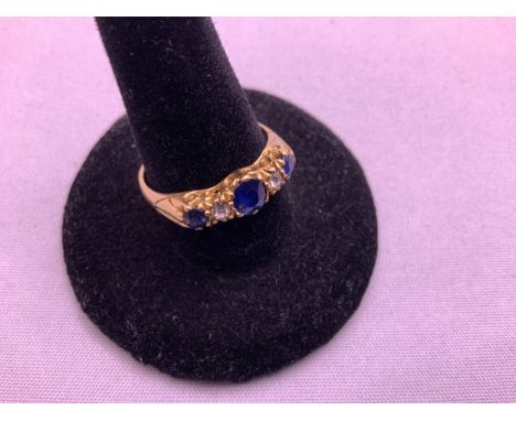 18ct Gold, Diamond and Sapphire Ring - Size O - 3.7g 