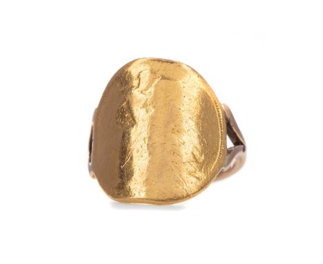 SOVEREIGN RING,to a mount marked 9CT, size R 1/2, 9.7gCondition report: Please see additional images.