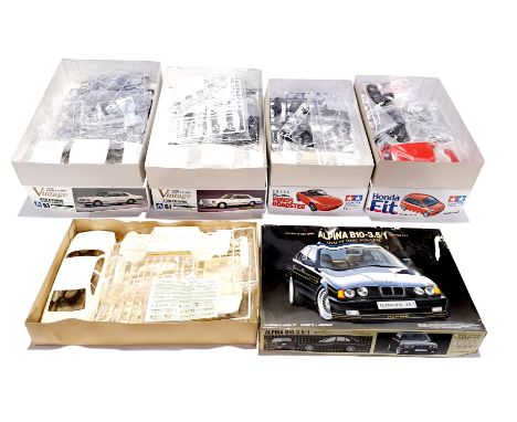 Tamiya, Fujimi &amp; Aoshima, a boxed 1:24 scale unmade plastic model kit group, to include Tamiya Eunos Roadster, Aoshima Ni