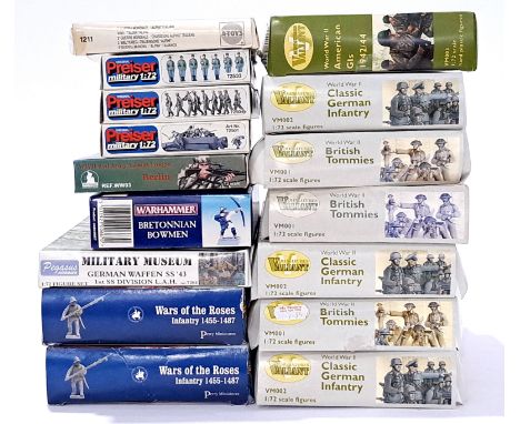 Warhammer, Valiant and similar, a mixed boxed group of 1/72 and similar scale Soldiers and Figures. Not checked for completen