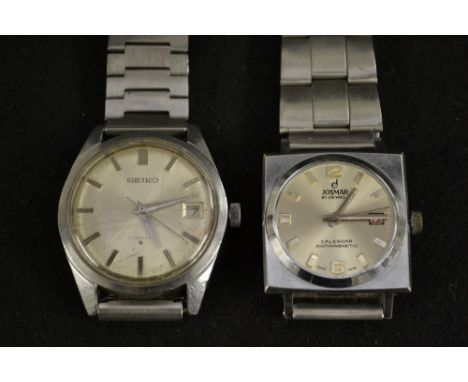 A Seiko 17 jewel wrist watch, silvered dial , baton markers, minute track, centre seconds, date aperture, manual movement, st