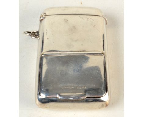 A silver Edwardian combined Vesta case/snuff box, patent number 10473, Birmingham 1902.