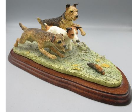 Border Fine Arts Model, Terrier Race B0242, H12cm
