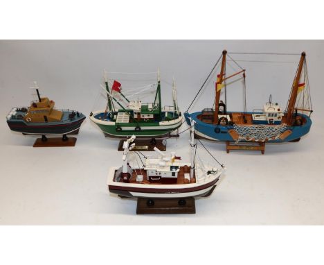 Collection of model fishing boats, max. L33cm (4)