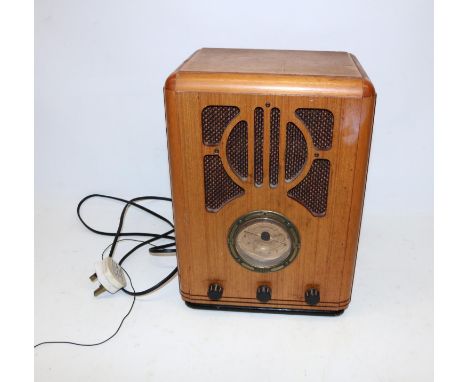 Lisa George Collection - Steepletone reproduction Art Deco/1930s style radio, model NR800, H33.5cm