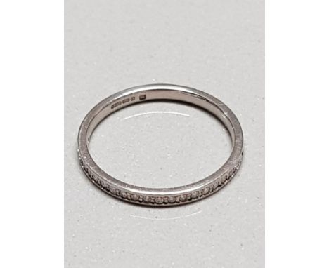 18CT WHITE GOLD ETERNITY RING SIZE M 1.8G