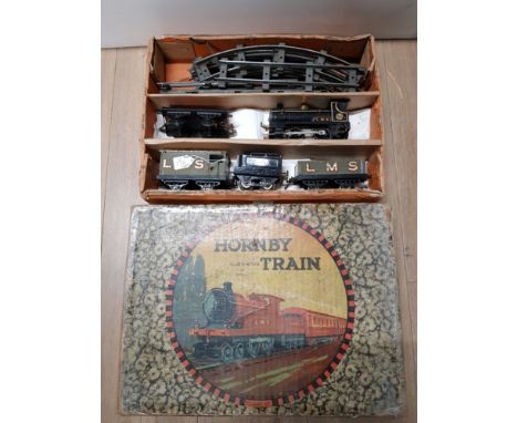 VINTAGE HORNBY SERIES 0 GAUGE LMS TRAIN SET 1926 WITH KEY AND ORIGINAL BOX