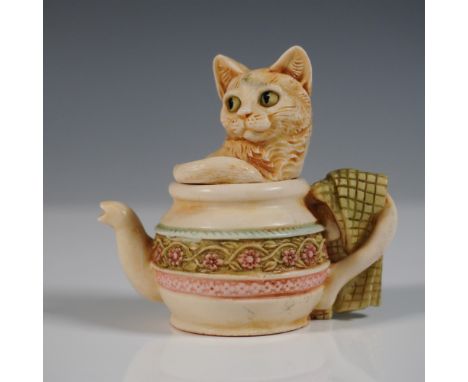 A delightful Harmony Kingdom "Braganza" Treasure Jest box figurine, crafted in England and copyrighted 2002. This charming co