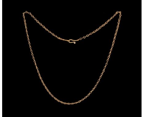 3rd century AD.   A choker-length necklace of fine gold looped links, hook-and-eye closure. Cf. Ruseva-Slokoska, L. Roman Jew