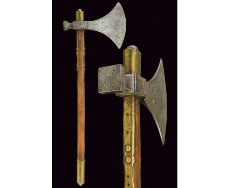 A sappers axe dating: second quarter of the 19th Century provenance: Southern Italy Heavy and big axe with with squared hamme