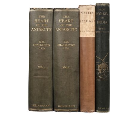 Shackleton (Ernest). The Heart of the Antarctic. Being the Story of the British Antarctic Expedition 1907-1909, 2 volumes, 1s