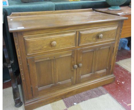Ercol Golden Dawn sideboard - W: 96cm D: 49cm H: 73cm 