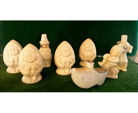 Novelty china pepper &amp; salt pots, and three pie funnels