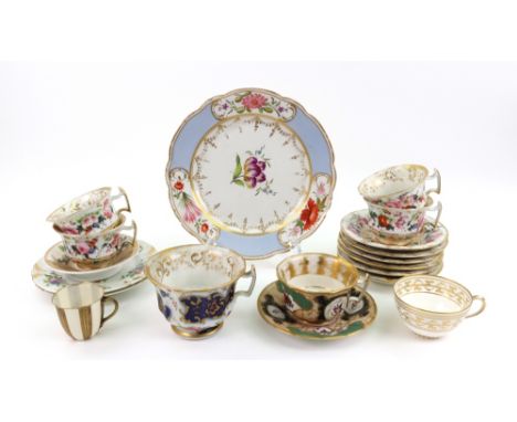 A Chamberlains Worcester plate, painted with flowers, 23cm diameter, a set of four Paris porcelain tea cups and six saucers, 