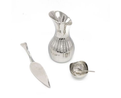 Georg Jensen stainless steel salt cellar and spoon designed by Helle Damkjer in original box, togehter with pitcher and cake 