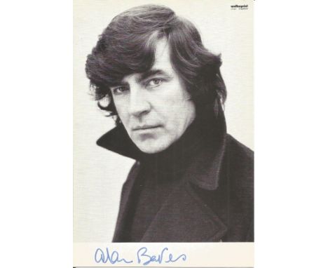 Alan Bates signed 6x4 black and white photo. 17 February 1934 - 27 December 2003 was an English actor who came to prominence 