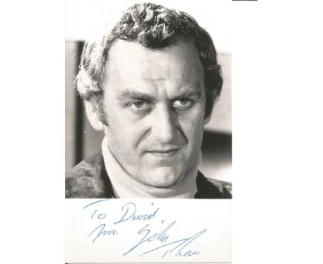 John Thaw signed 6x4 black and white photo. 3 January 1942 - 21 February 2002 was an English actor who appeared in a range of