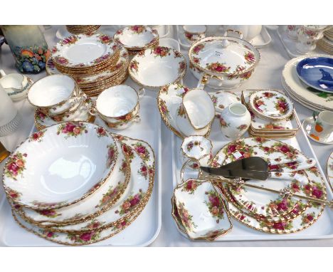 A Royal Albert "Old Country Roses" dinner service, including 8 dinner plates, 6 side plates, 5 bowls, 5 soup cups and 6 sauce