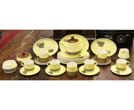 A Carltonware part tea/dinner service (approximately thirty five pieces).
