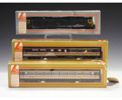 Lima - 'Sir Edward Elgar' 00 gauge locomotive, together with an Intercity 125 carriage and Restaurant carriage, all boxed (3)