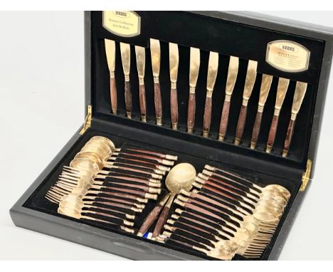 Viners Bronze Collection. A complete 44 piece canteen of cutlery. Balmoral. 46x30x7.5cm
