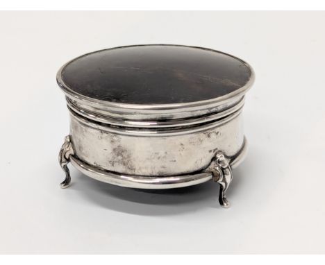 An Early 20th Century silver and faux turtle shell box. Birmingham, 1922. 6.5x3.5cm