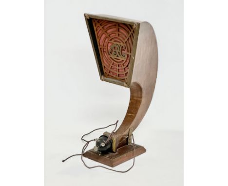 An Early 20th Century speaker. 55cm