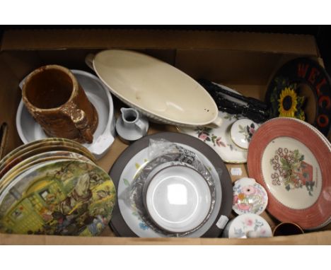 A good selection of Wedgwood including decorative plates themed on Wind In The Willows(approx 10 pieces), a round trinket 'Mi