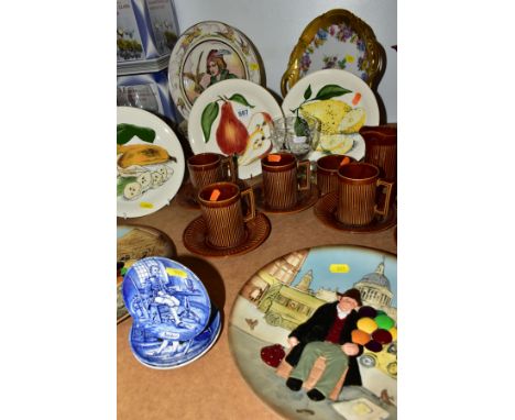 A GROUP OF CERAMIC PLATES, ELLGREAVE TIKO COFFEE SET ETC, to include a fifteen piece Ellgreave Tiko 1960s coffee set, compris