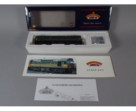A Bachmann Class 25 Stroke 2 Diesel Engine, OO Gauge 
